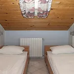 Paolija No 3 * Bužinija