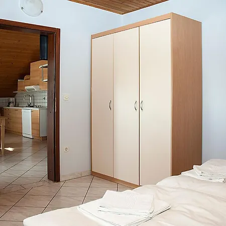 Paolija No 3 Apartamento *