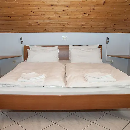 Paolija App3 Apartment Buzinija