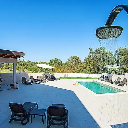 Apartamento Paolija No 3 Bužinija